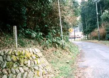 萩往還　佐々並一里塚