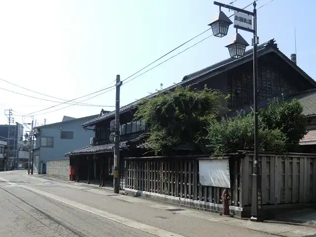 下町の街道
