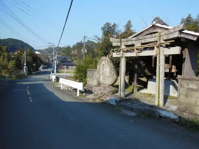 小さな神社