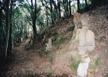 石仏の道