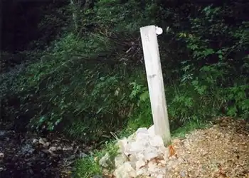 三国権現の御神水