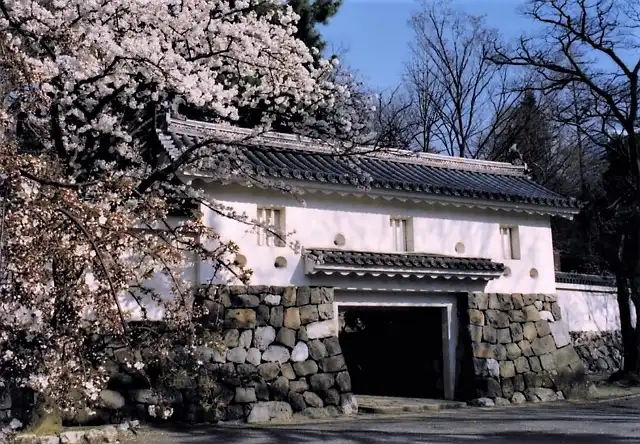 大垣城西門（1985年復興）