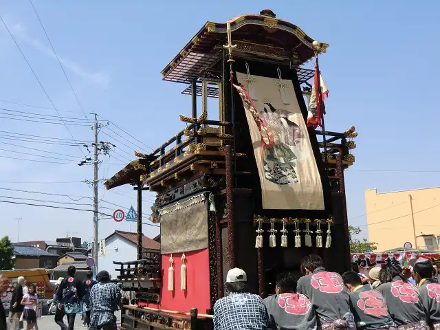 玉の井軕の後ろ姿