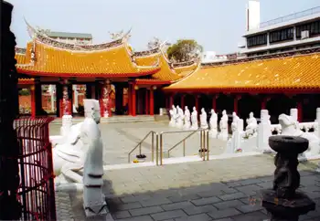 長崎街道　大成殿