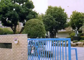 大洲街道　旅立ちの像