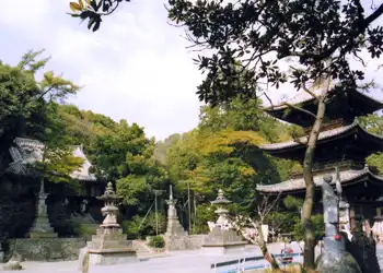 大洲街道　石手寺