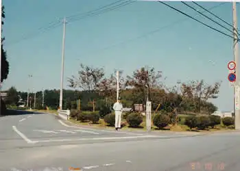 松坂道との分岐道標